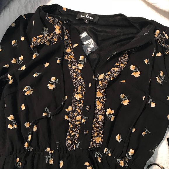 Black floral long sleeve Lulus dress - Picture 6 of 6